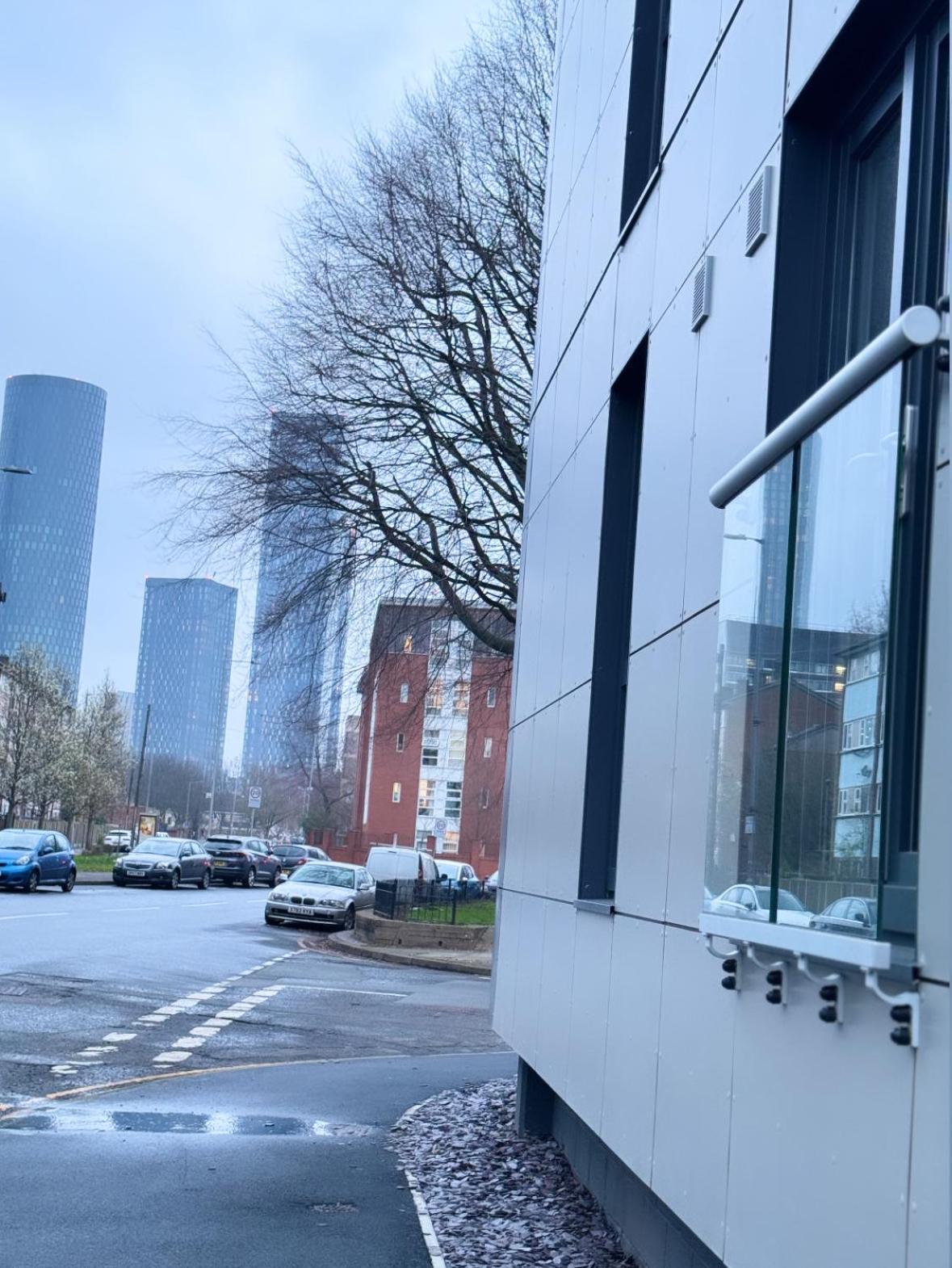 Luxury 2 Bedroom Apartment In Manchester City Centre - Free Parking Экстерьер фото