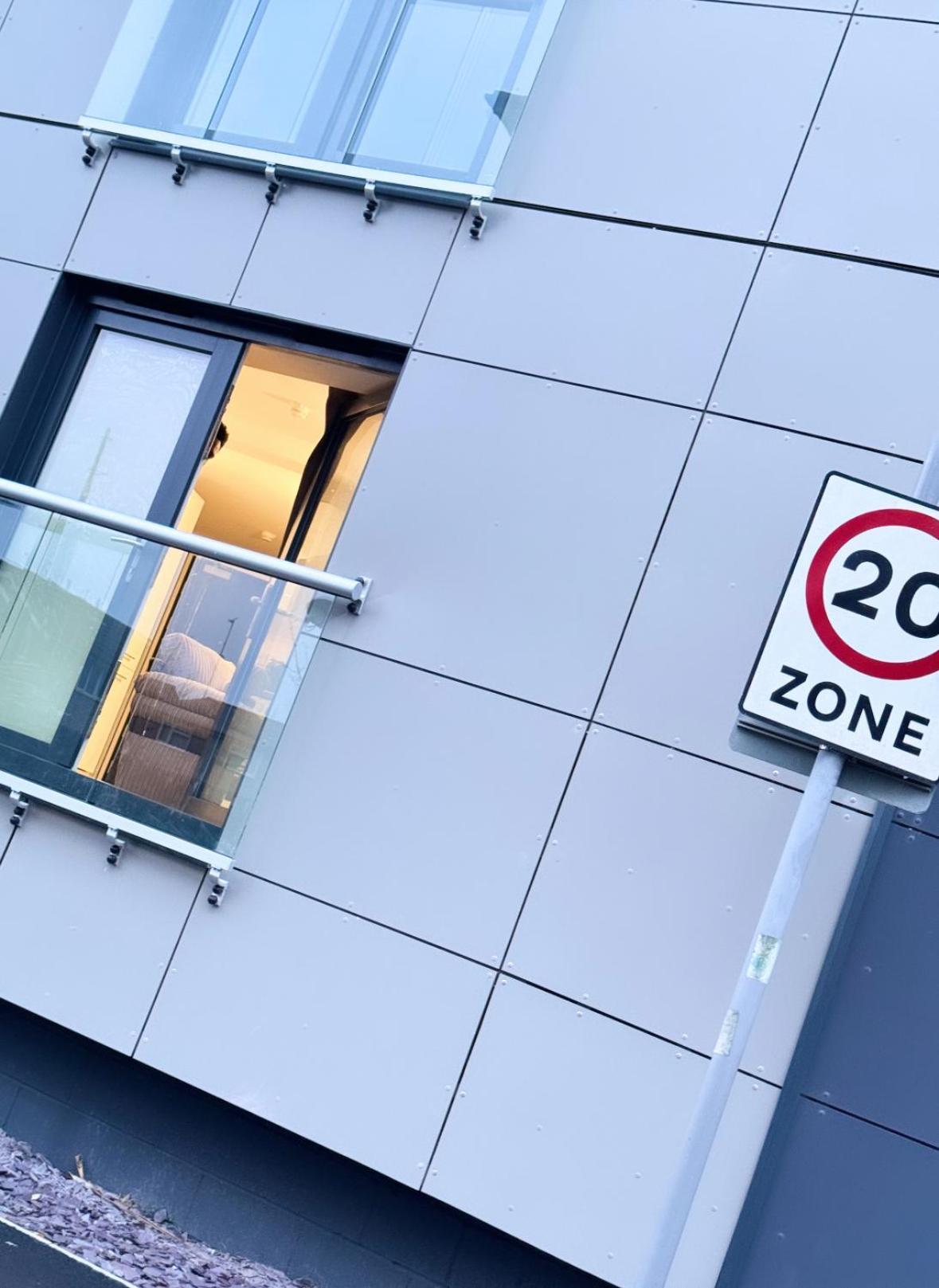 Luxury 2 Bedroom Apartment In Manchester City Centre - Free Parking Экстерьер фото